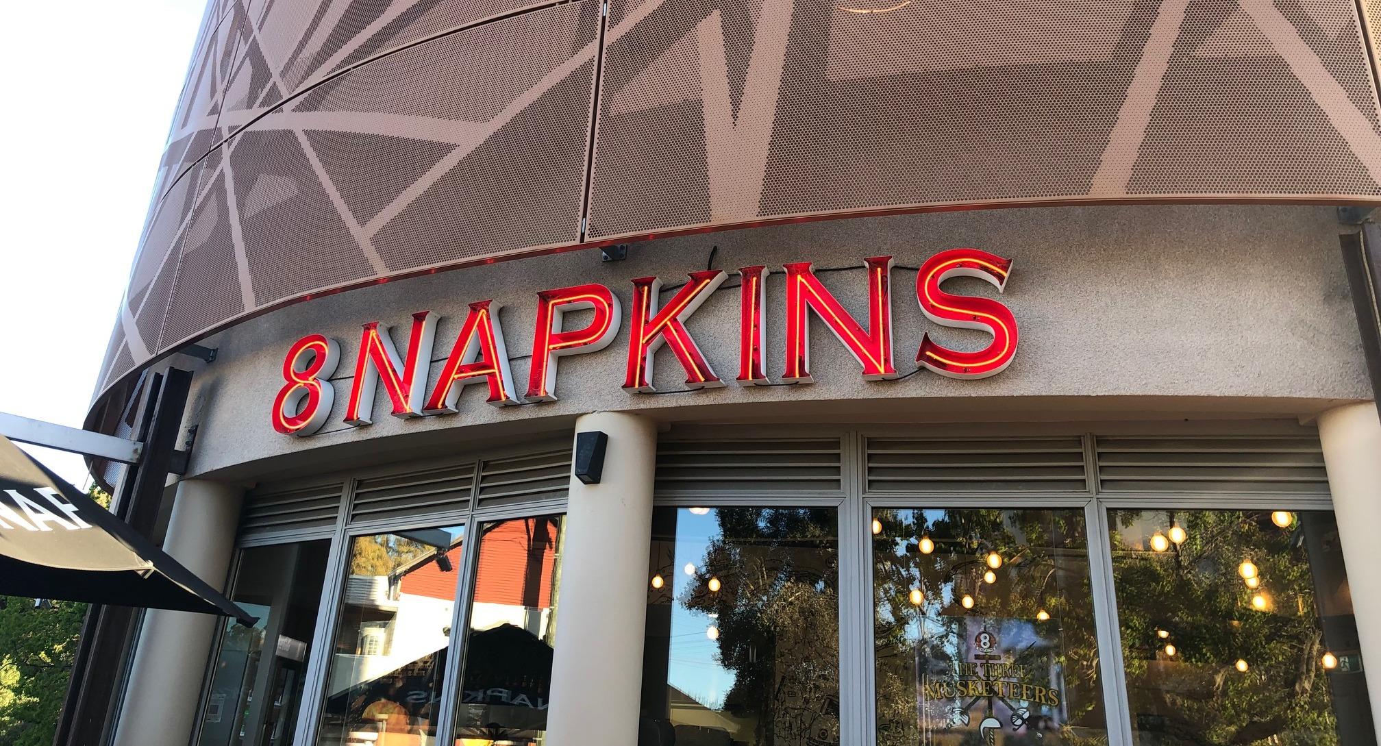 8 Napkins photo 4