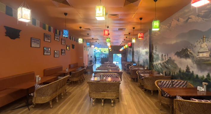 8 Peaks Restaurant and Bar