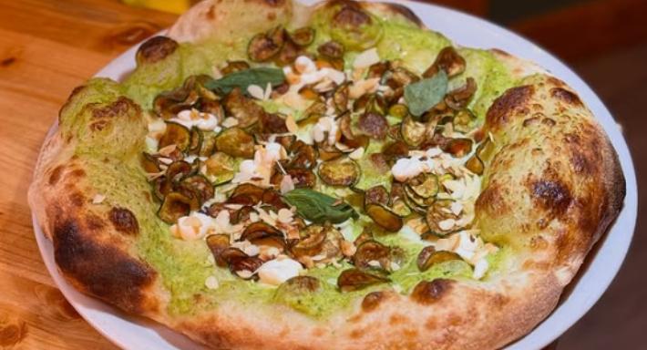 Ananda Castle Food & Drink