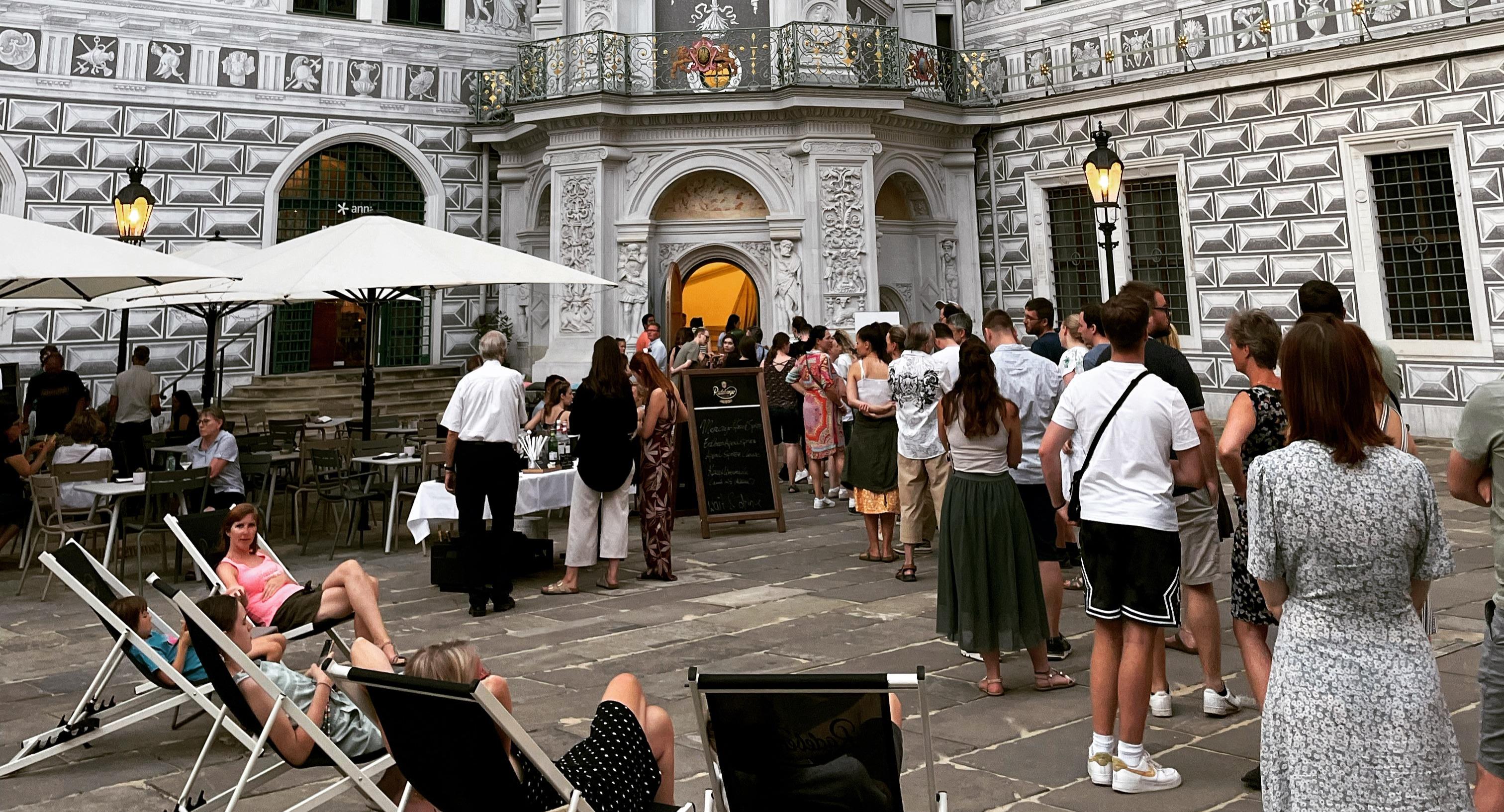 Anna im Schloss photo 3