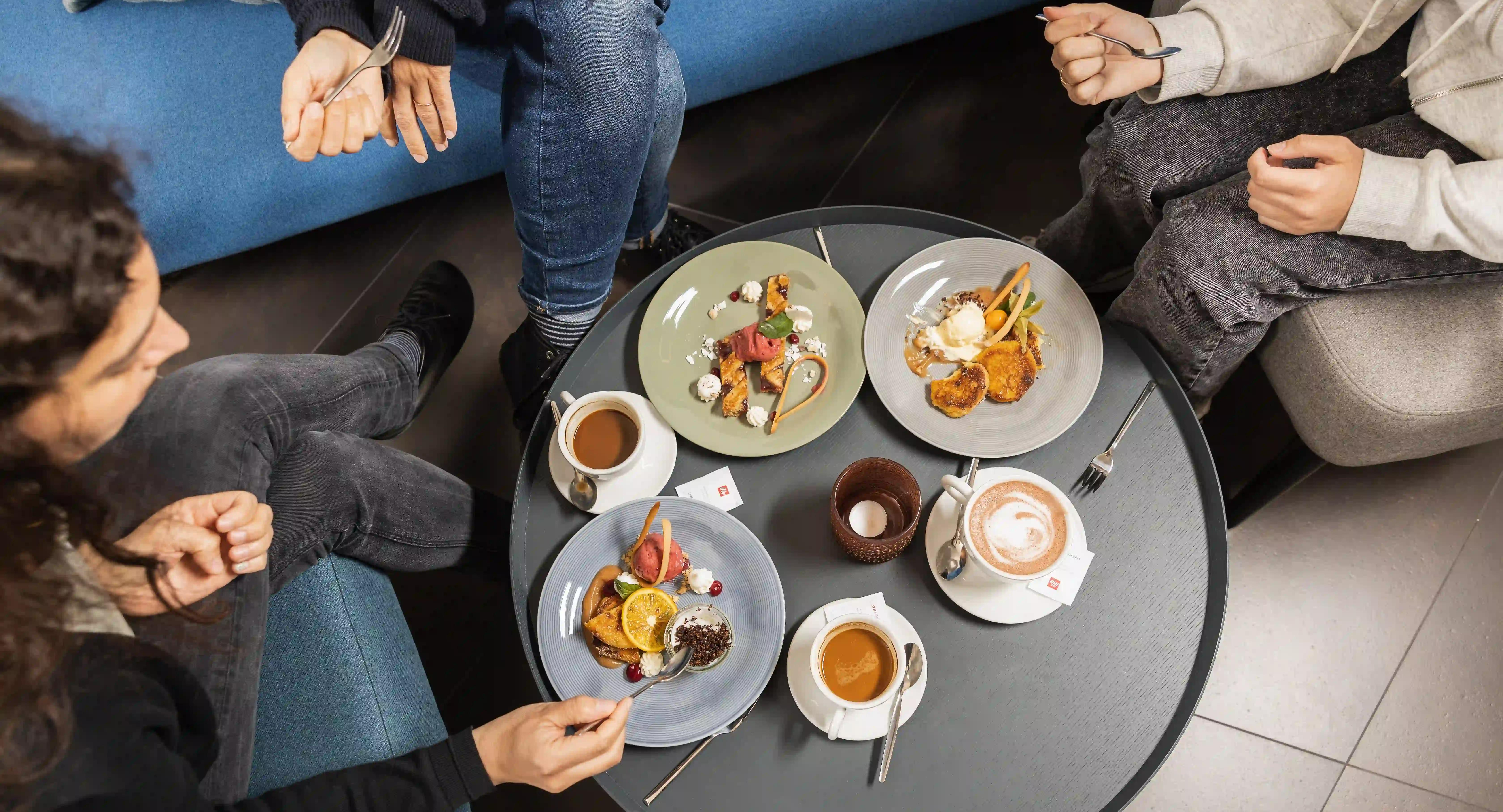 Anna im Schloss photo 4