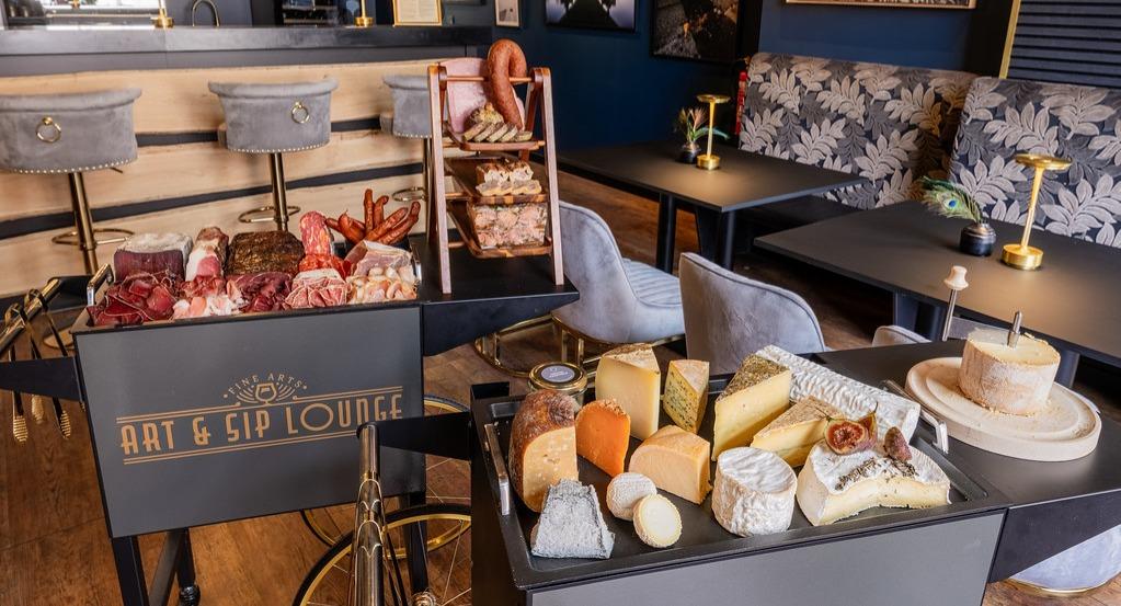 Art & Sip Lounge photo 2