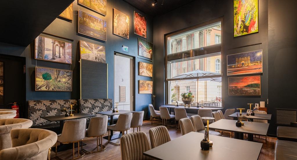 Art & Sip Lounge photo 5