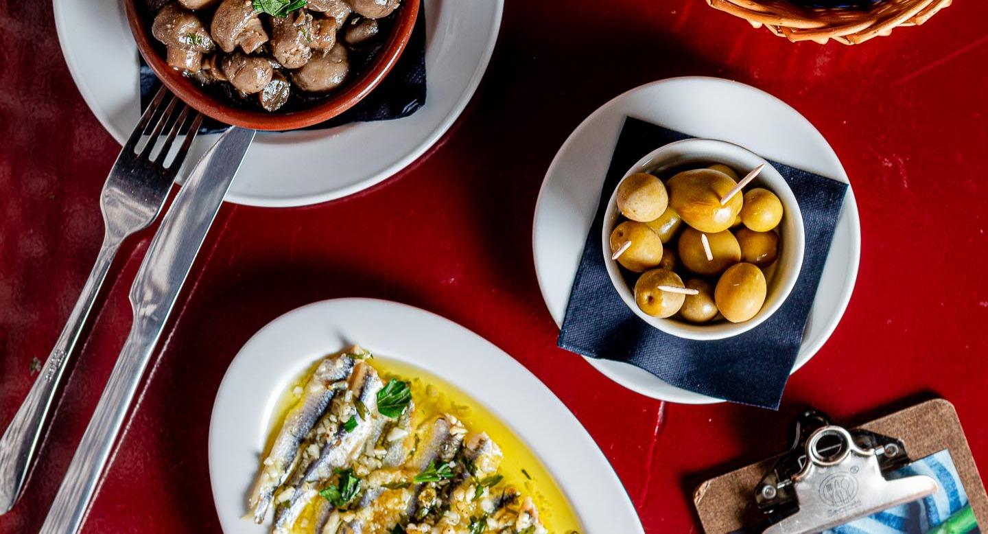 Atame Tapas Bar photo 4