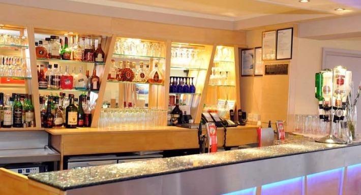 Bina Tandoori - Reading