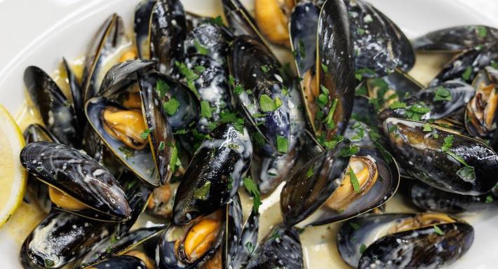 Burlingtons Fish & Grill