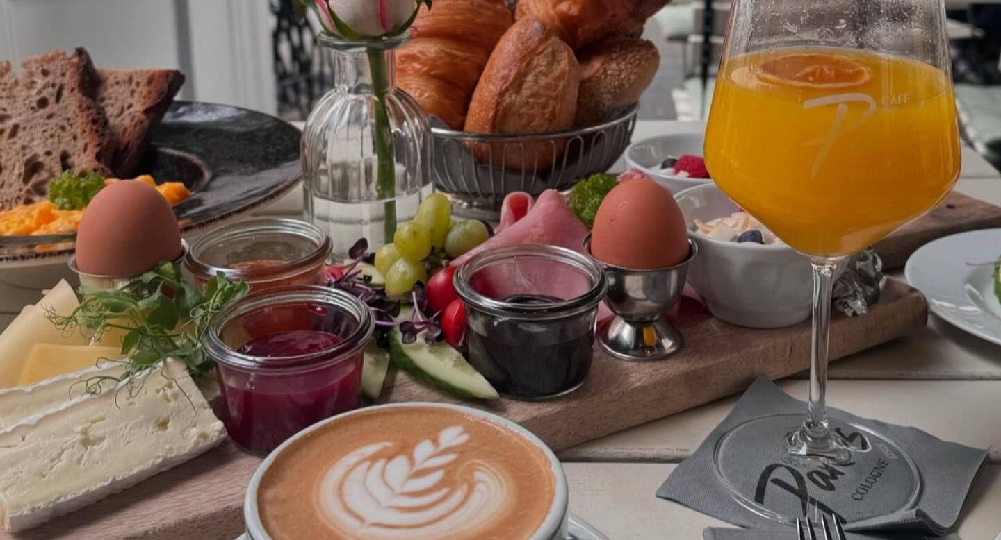 Cafe de Paris photo 2