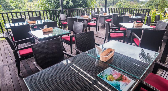 Cafe Frienzie Bar & Bistro photo 2