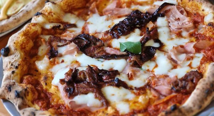 Casa Cozzolino Trattoria e Pizzeria photo 3