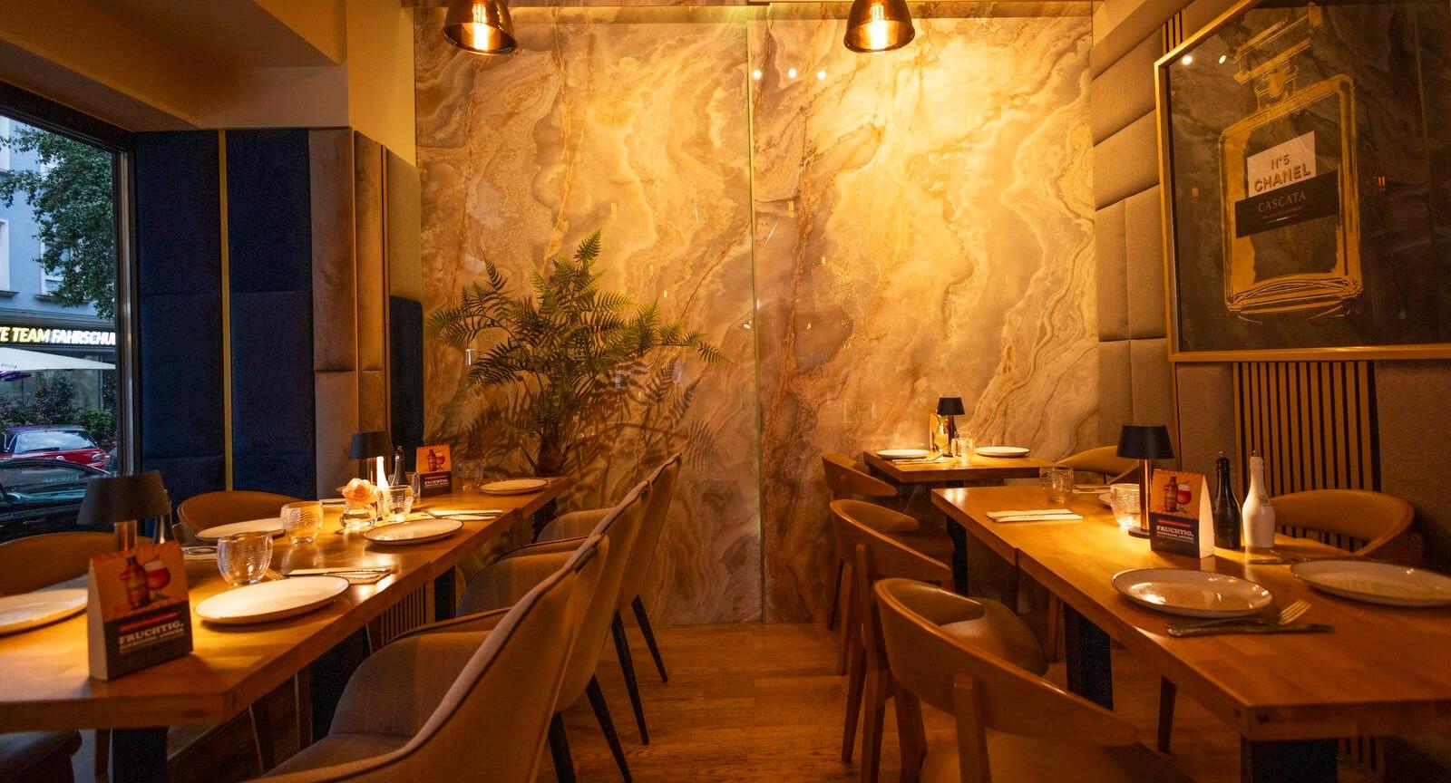 Cascata Italian & Greek Restaurant photo 2