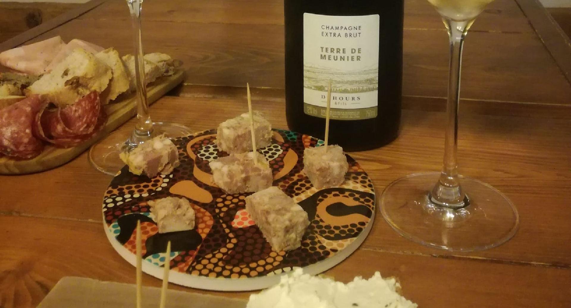 Cava photo 1