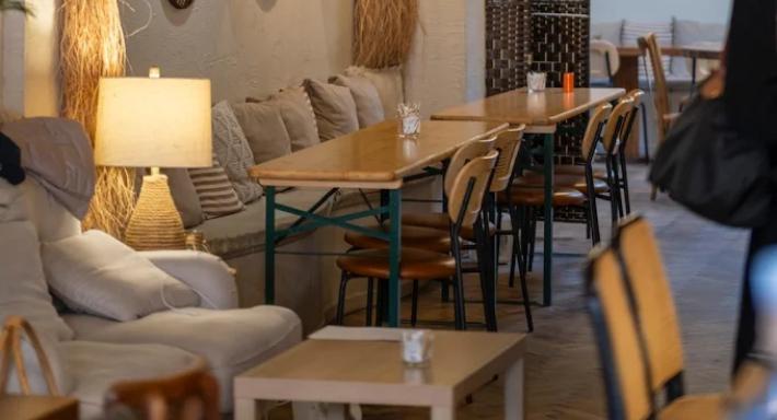 Chakra Cafe (Coffee, Breakfast & Brunch)