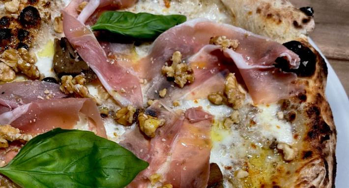 Chapeau 97 Pizzeria photo 1
