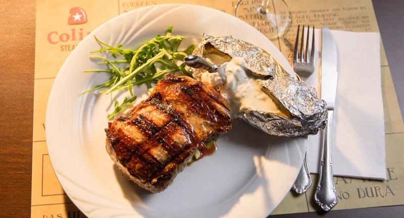 Colina Steakhaus photo 3