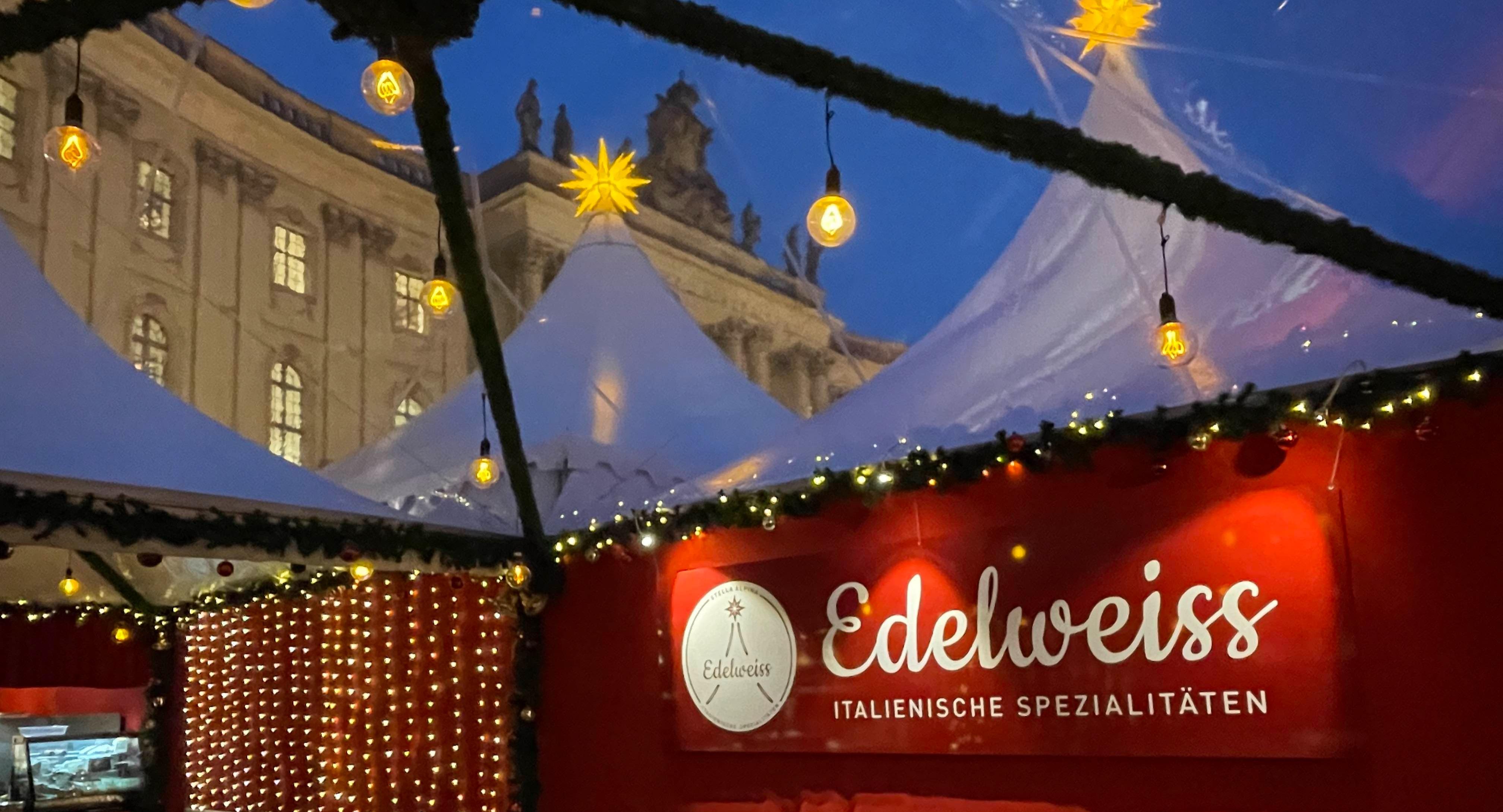 Edelweiss Weihnachtszelt am Gendarmenmarkt photo 3