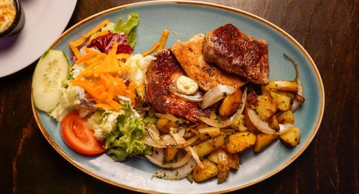 El Chapo Bar & Grill photo 5