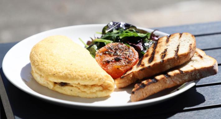 Esteria Cafe & Restaurant photo 1