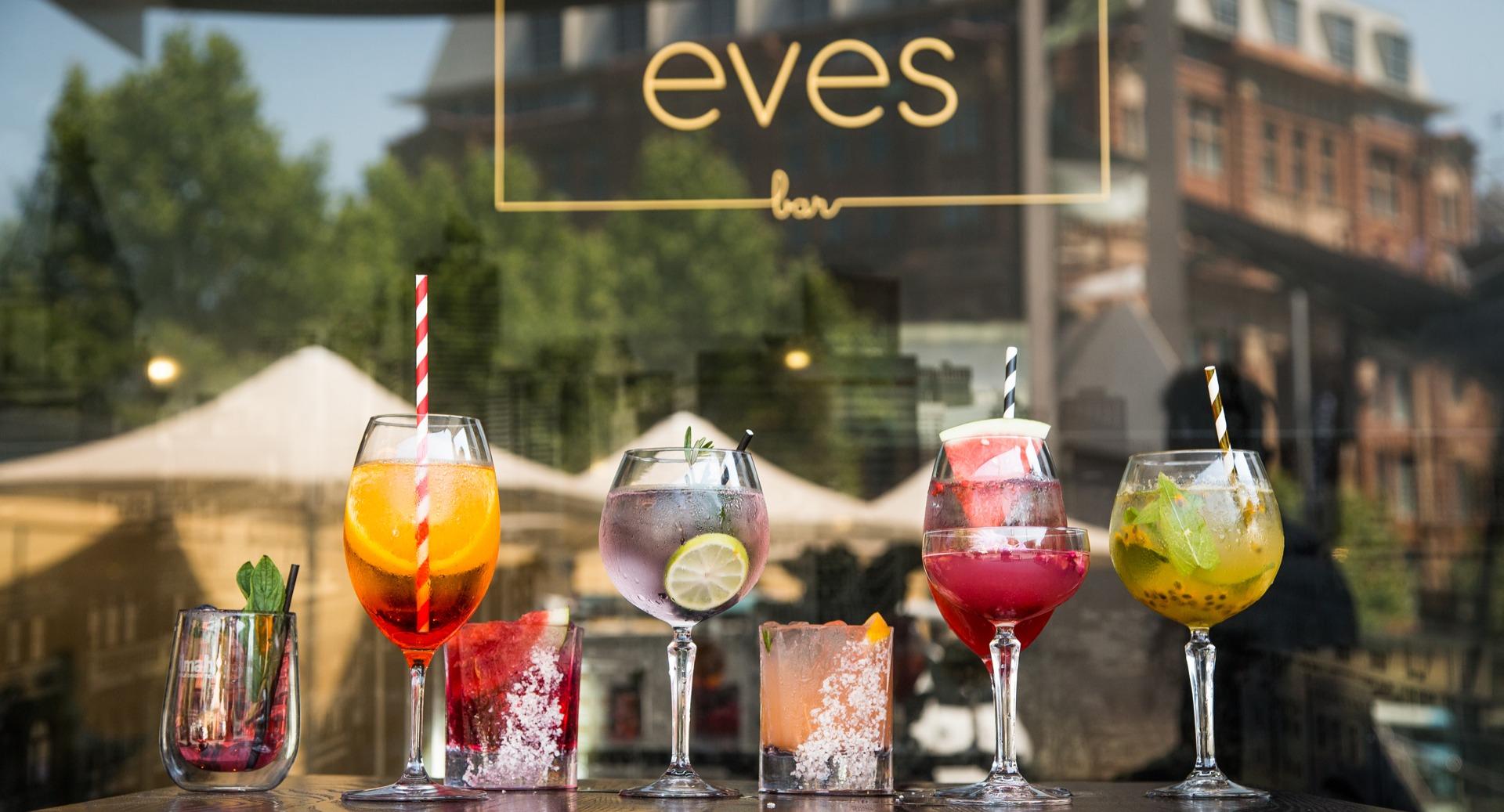 Eve's Bar photo 1