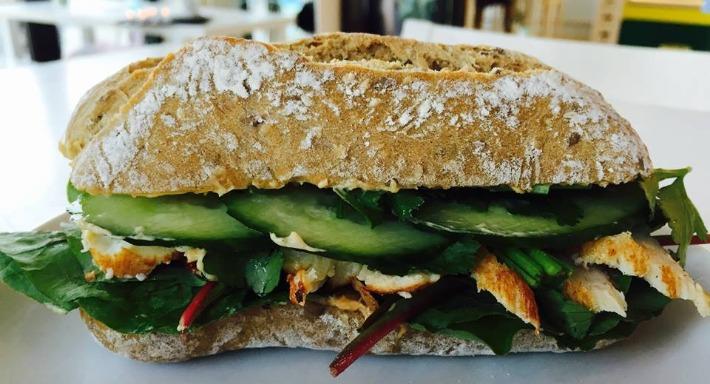 Flamingo Fresh Food Bar photo 5