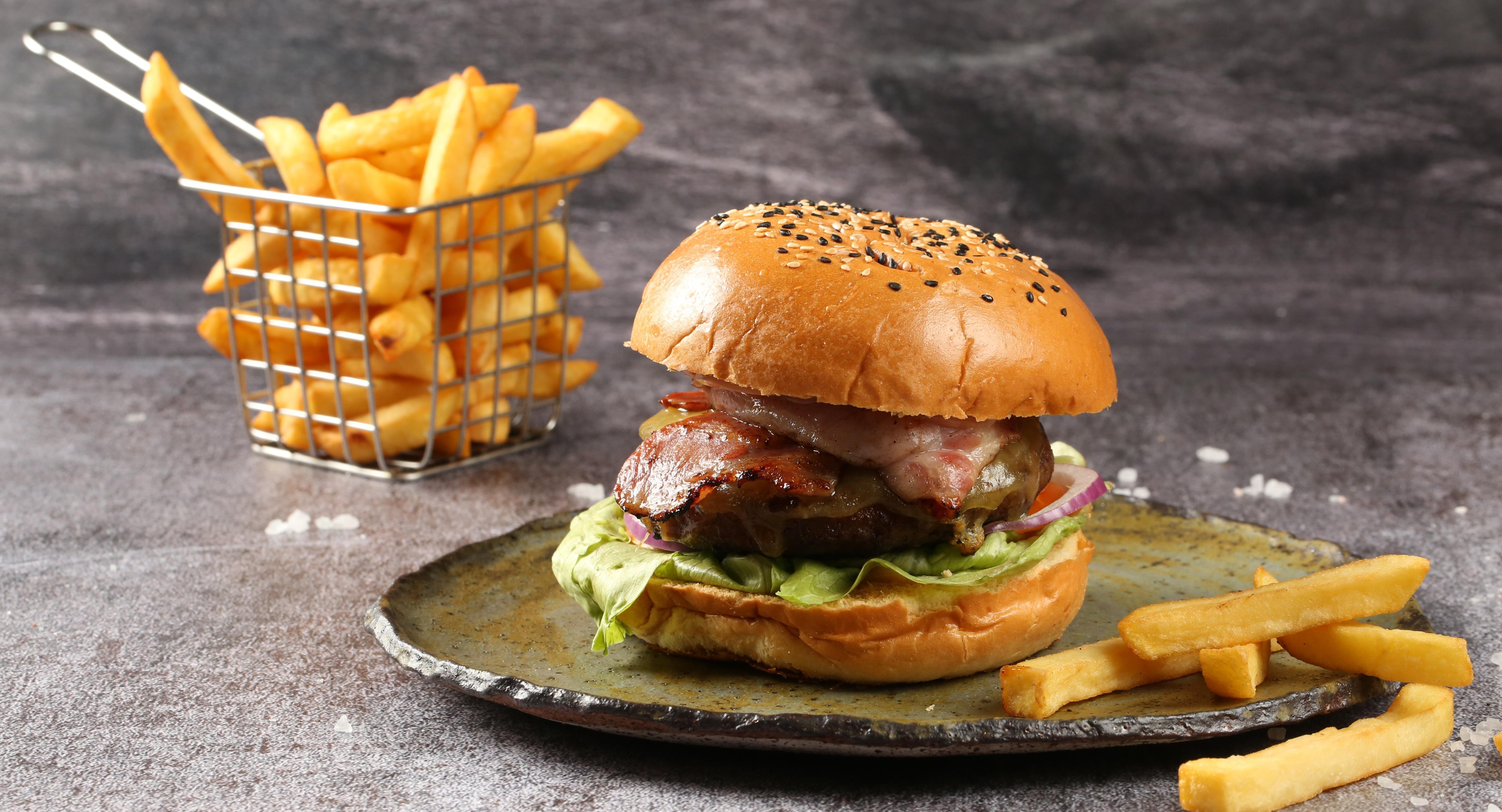 GAGE Dining & Co. - Riverwood Hotel Bistro