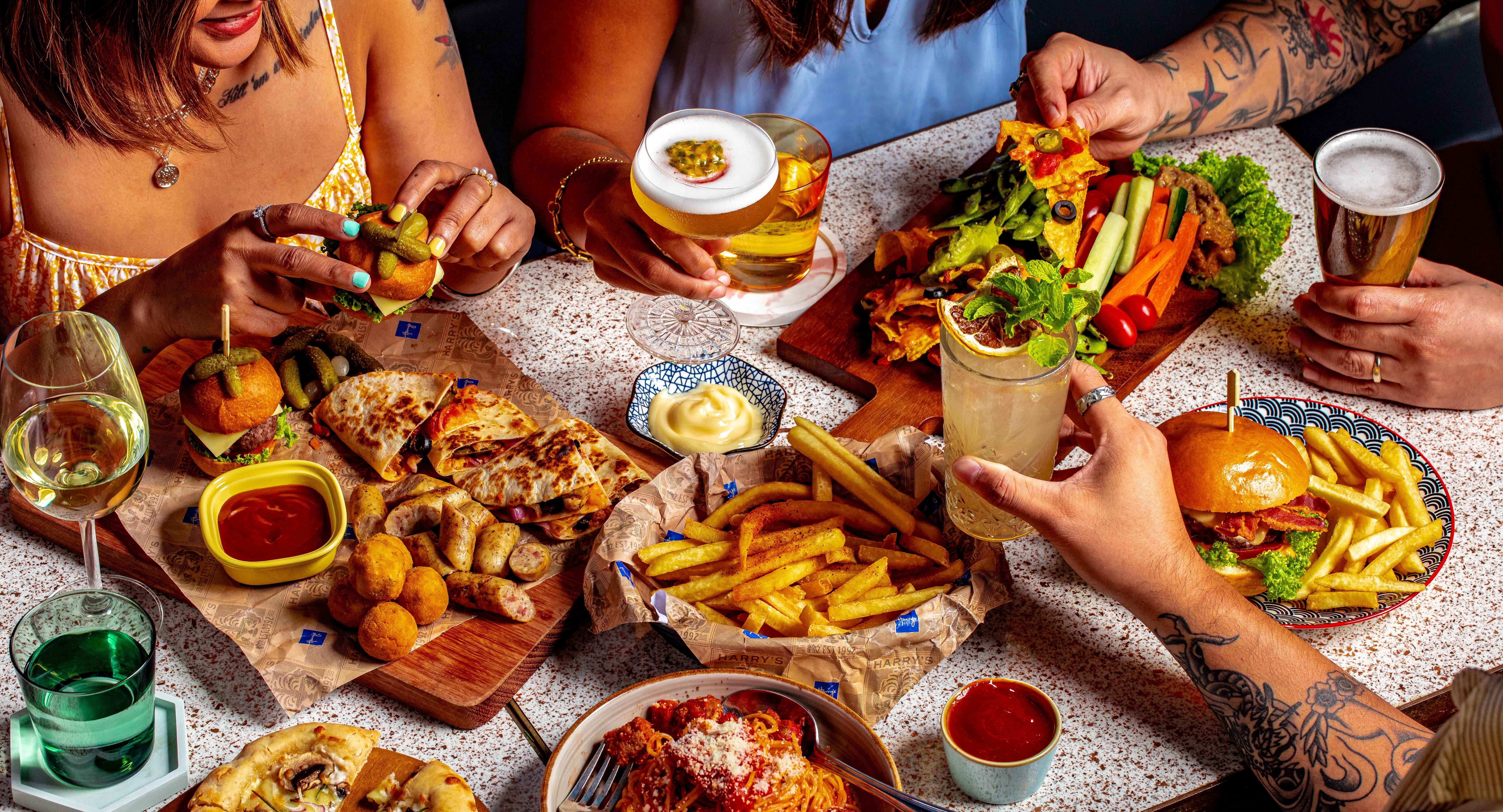 Harry's - Chijmes photo 4