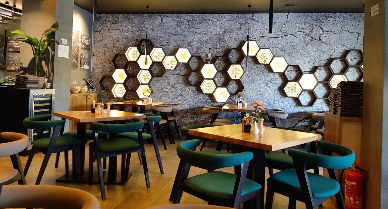 Hoang Deli Restaurant photo 4