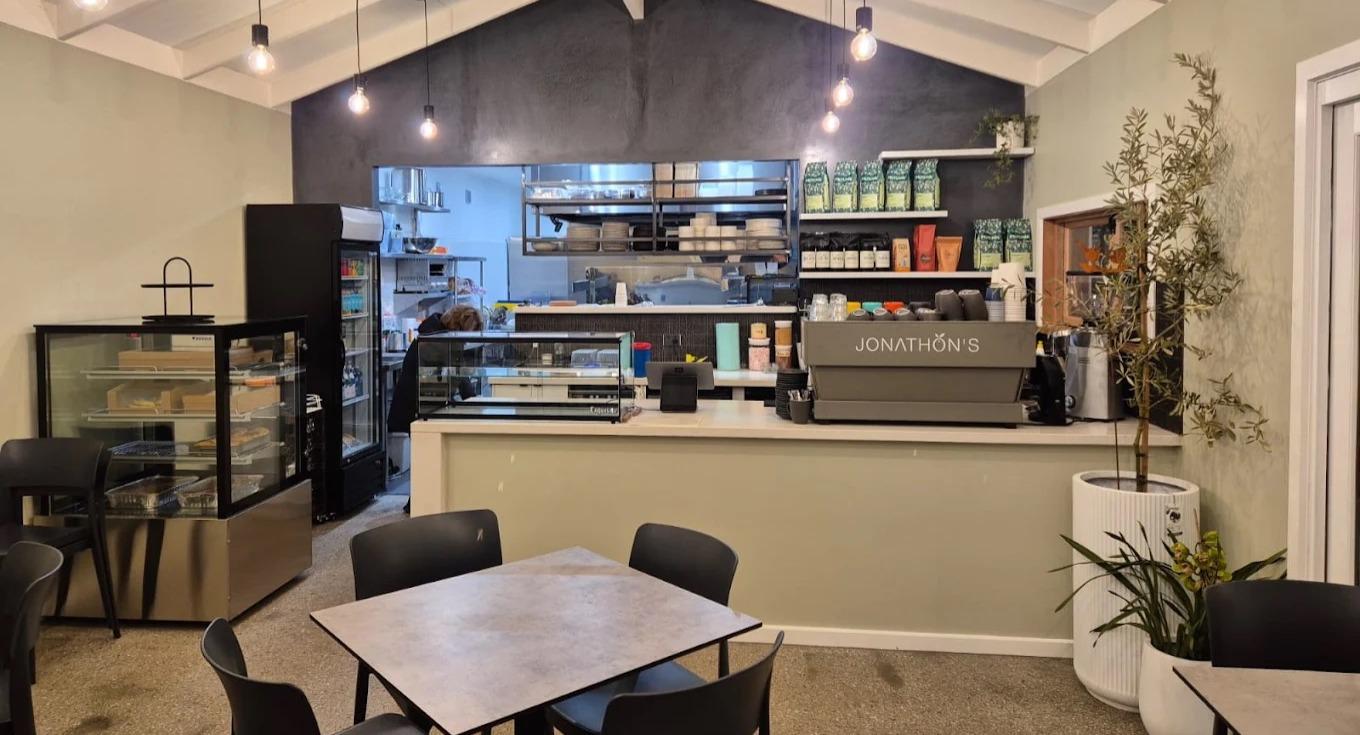 Jonathon's Cafe
