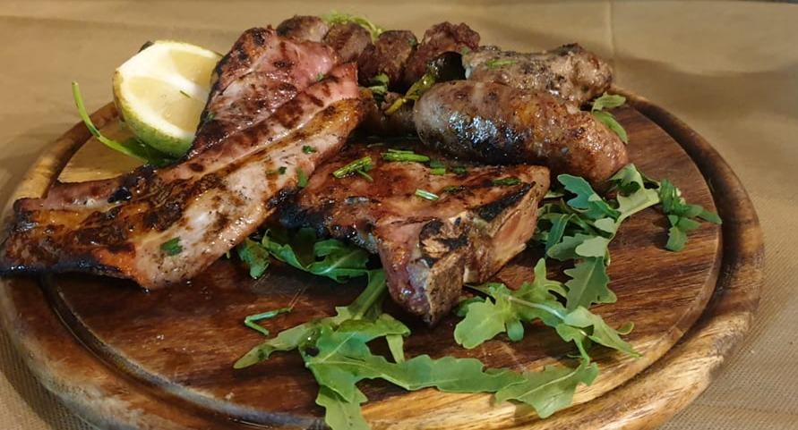 La Bisteccona Trattoria - Carnezzeria - Pizzeria photo 1