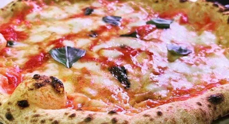 La Bohème Restaurant & Pizza