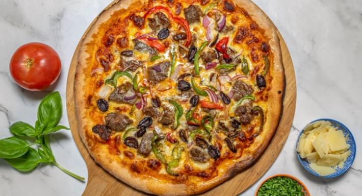 La Casa Woodfired Pizza Pasta Bar and Grill photo 2