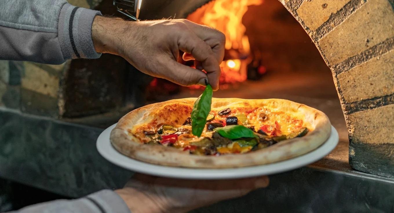 La Q Woodfire Pizza & Italian Restaurant