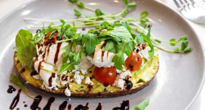 Luxe8 Cafe & Bar photo 2