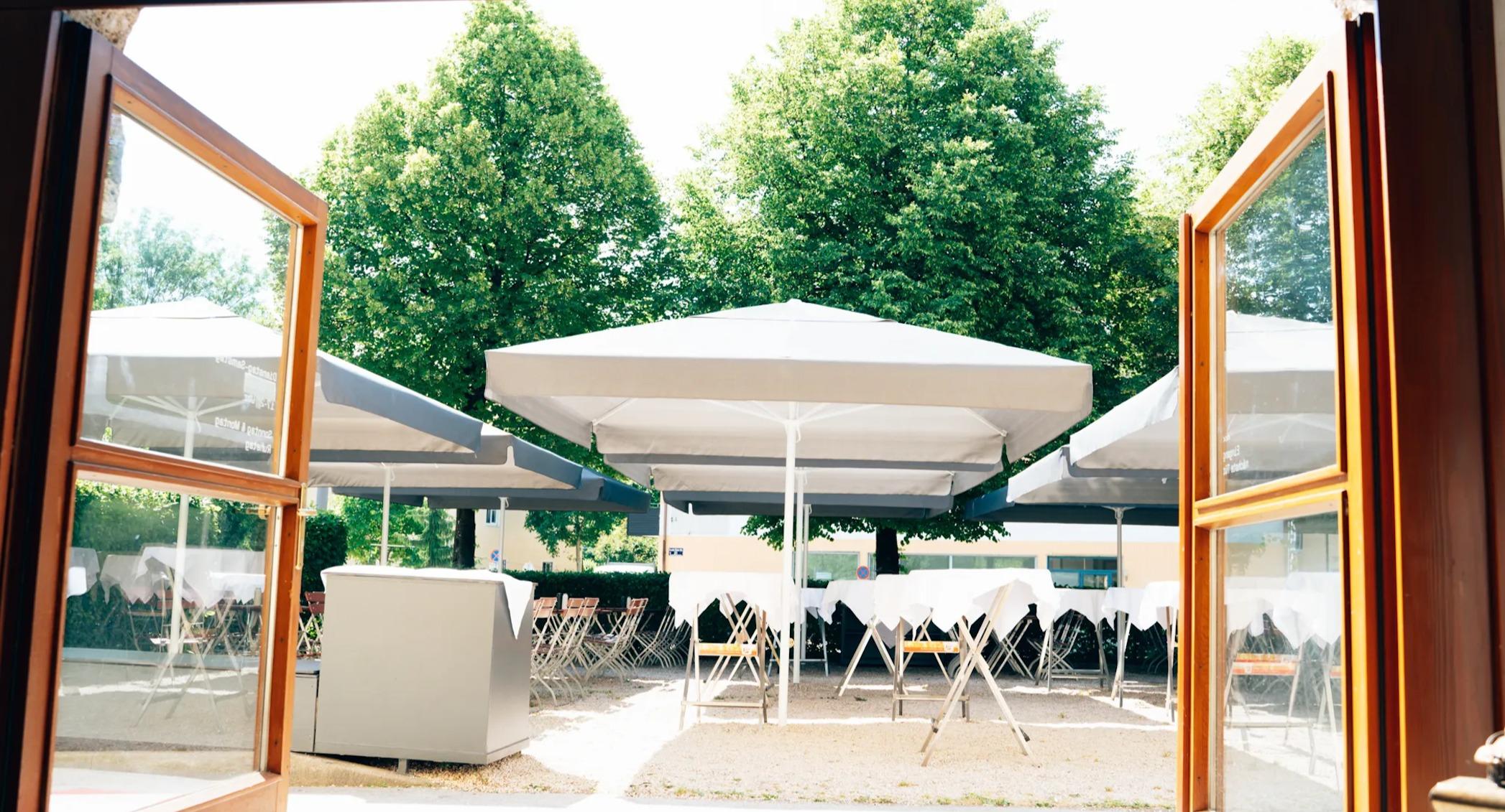 Mephisto Bar & Restaurant photo 3