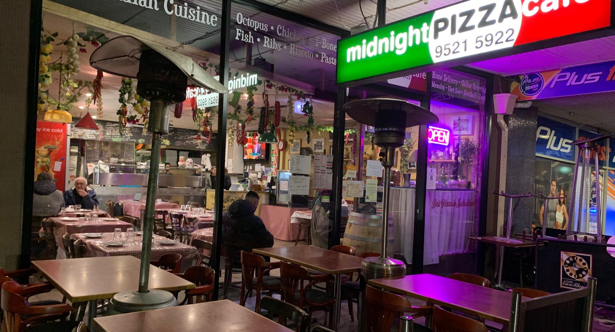 Midnight Pizza Cafe
