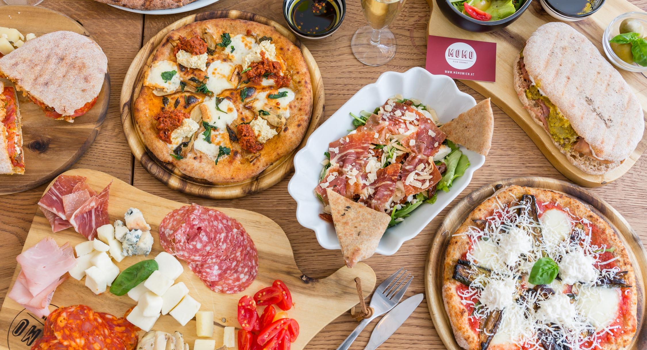 Momo Pizza Gourmet photo 1
