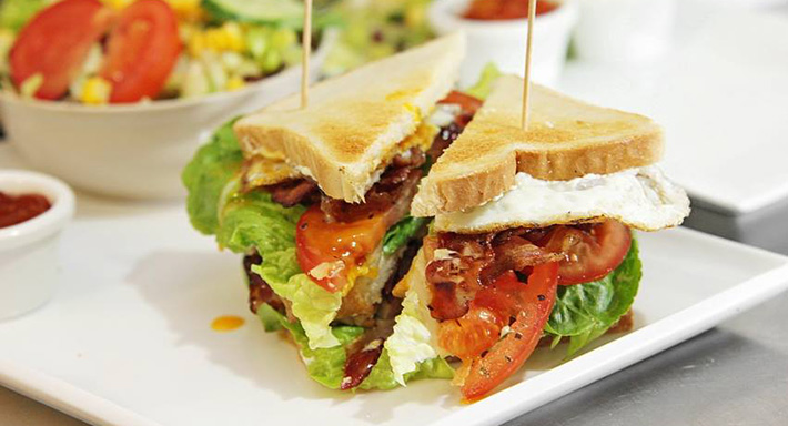 Old MacDonald - American Diner & Sportsbar photo 5