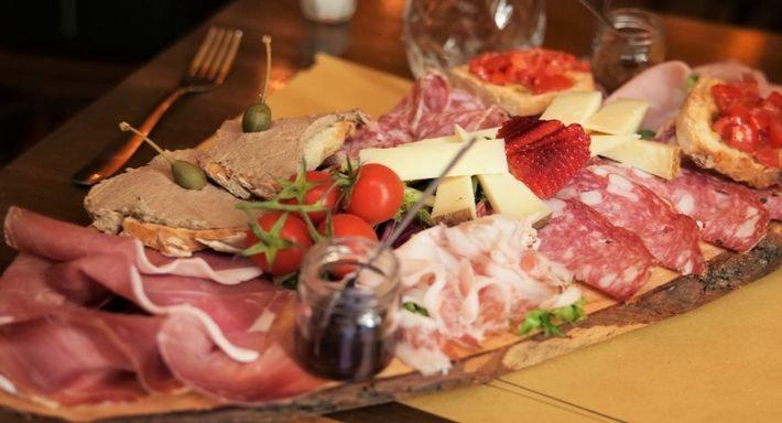 Osteria cacio e vino all'antico Borgo photo 1