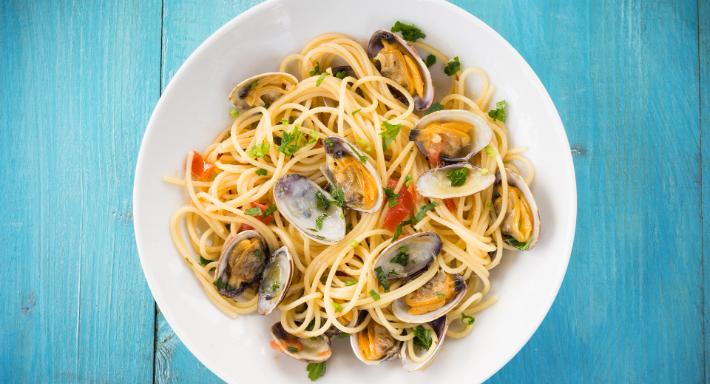 PickSix Bar & Kitchen