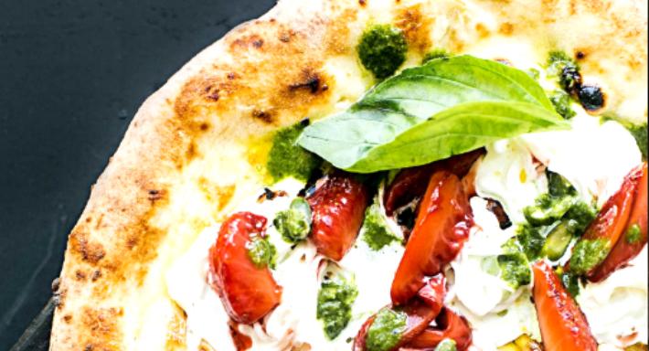 Pizza Napolitana photo 1