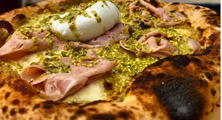 Pizzeria ‘A Fera o Luni photo 1