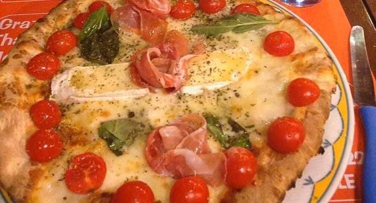 Pizzeria Art Libri Totó