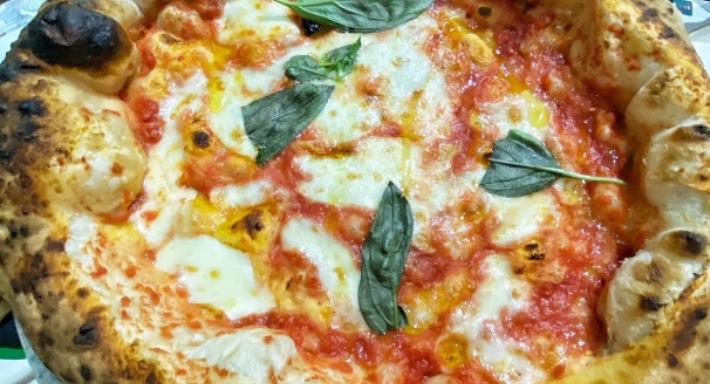 Pizzeria Vincenzo Capuano Porta Romana photo 4