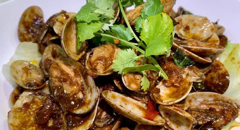 Queen of Wok Fish Head Steamboat Restaurant photo 4
