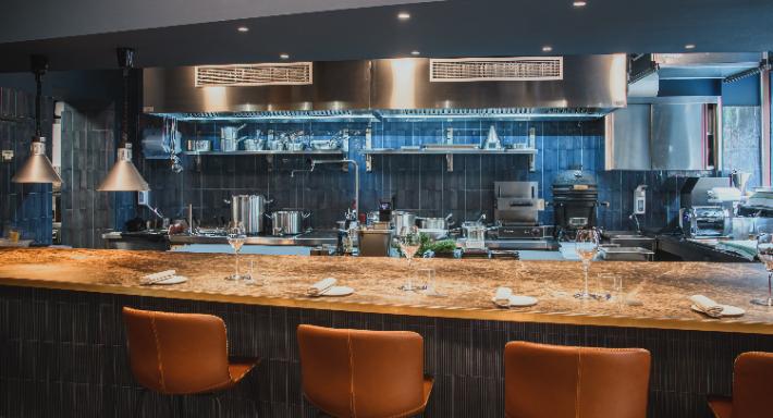RAW restaurant photo 1
