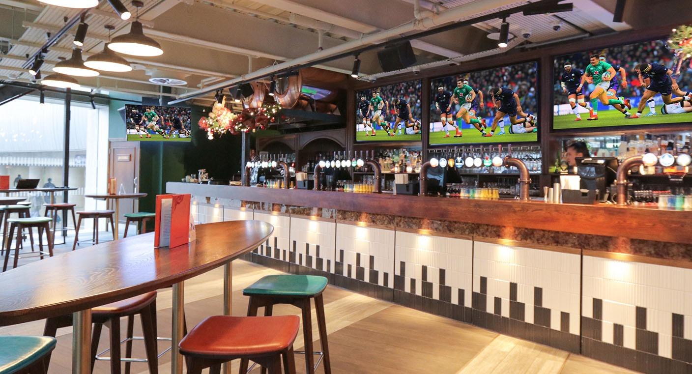 Redwood Pub & Kitchen photo 1
