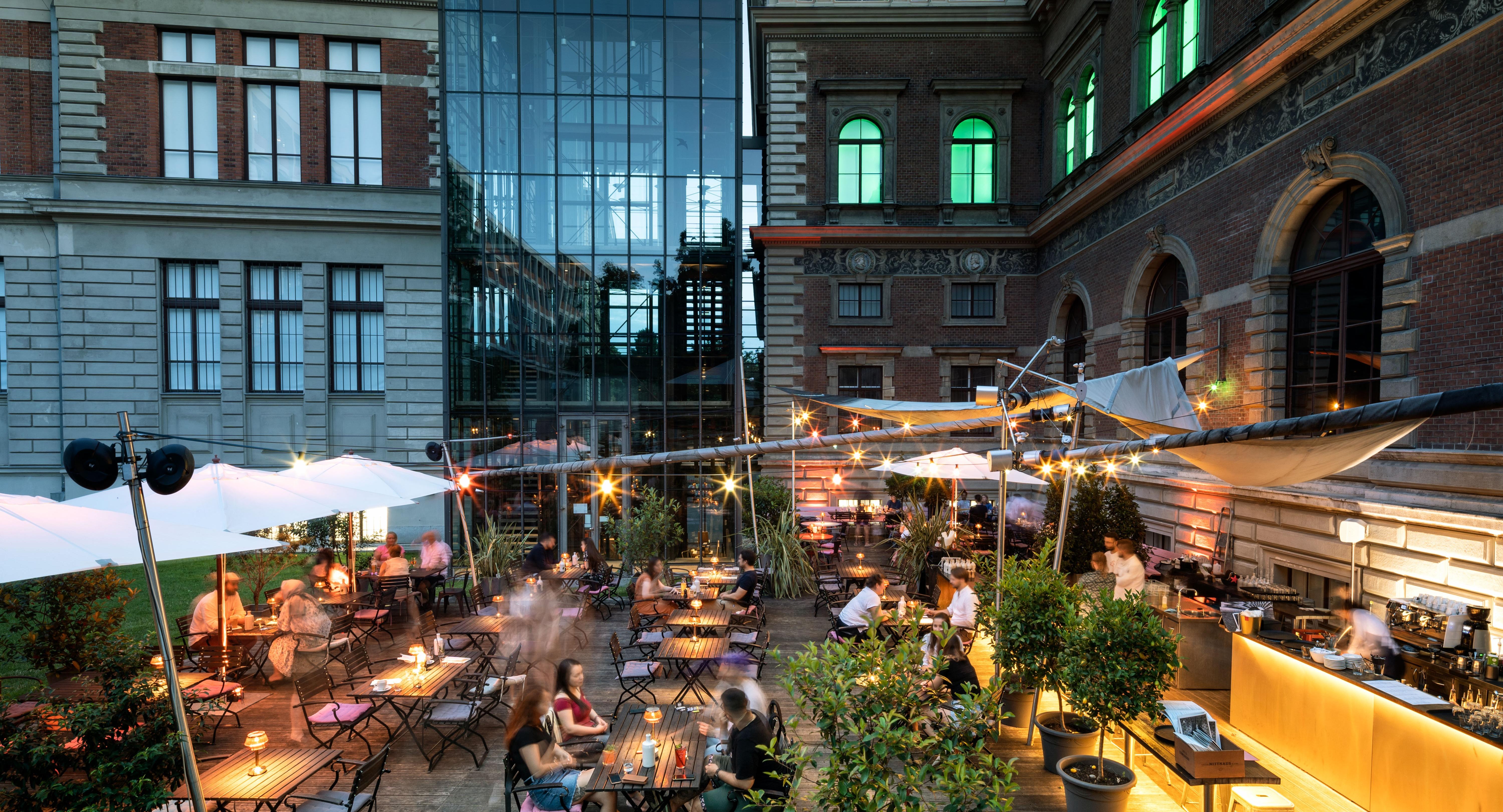 Salonplafond restaurant photo 3