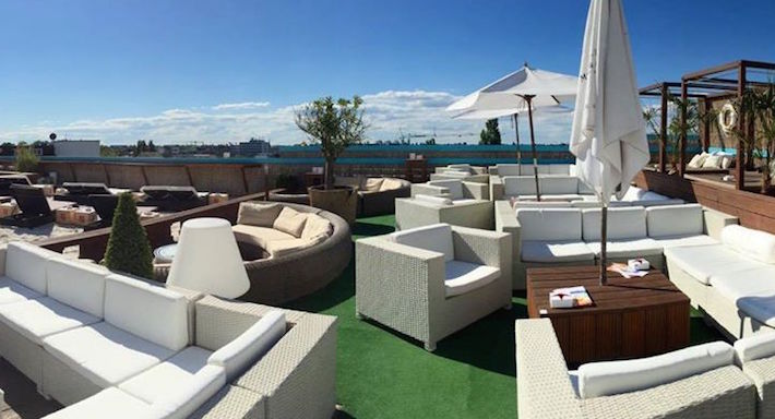 Sky & Sand Beachclub photo 3