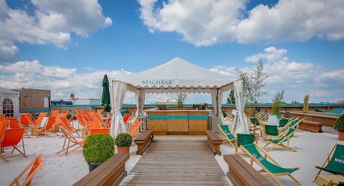 Sky & Sand Beachclub