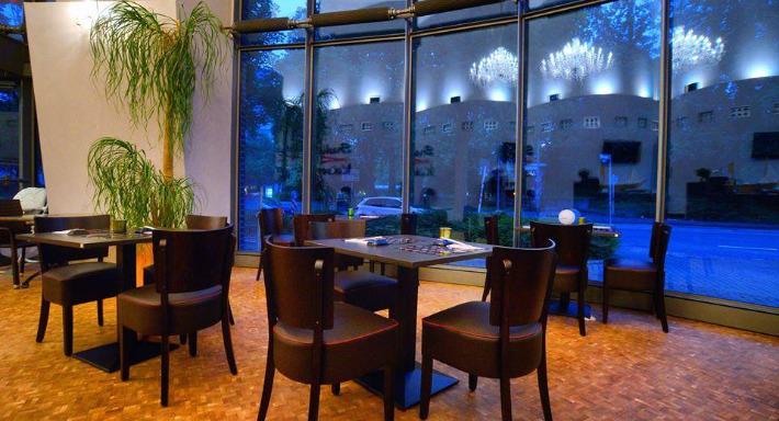 Sushi Kaiser photo 3