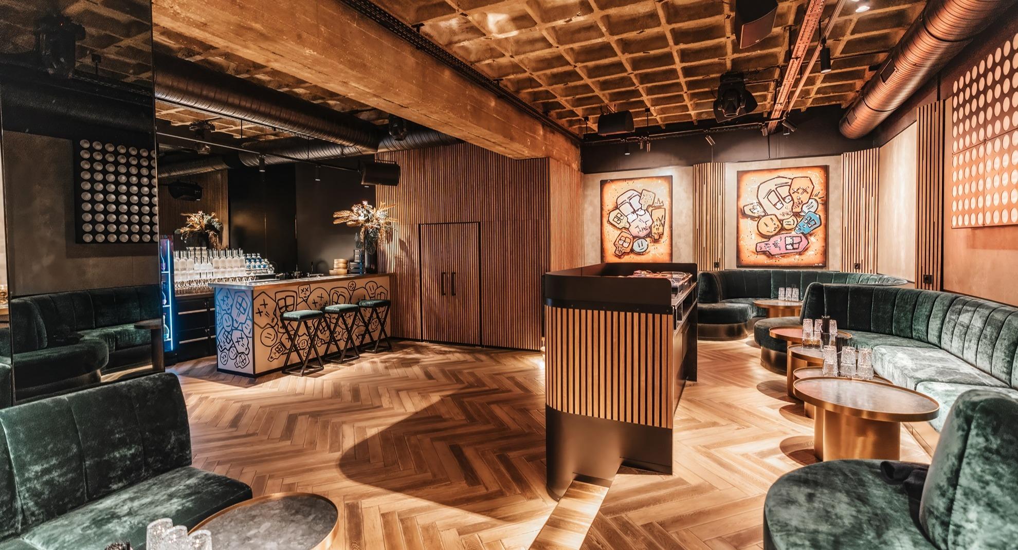 THE DOOR - BOUTIQUE CLUB photo 5